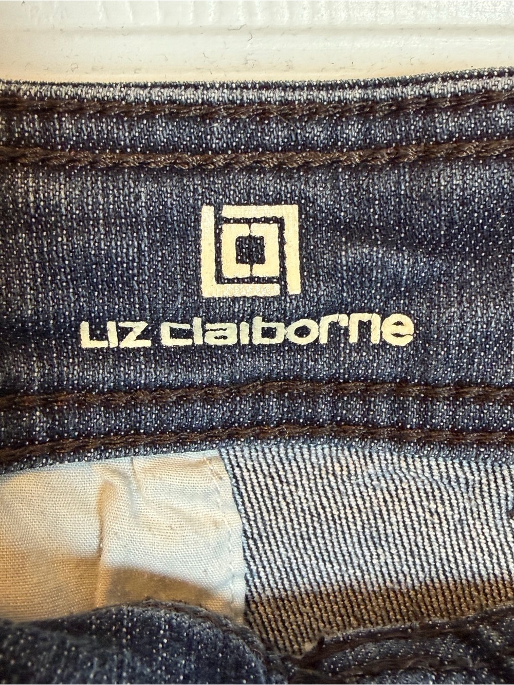 Liz Claiborne Slim Power Crop Jeans 22W Blue Stretch Plus Size Denim - Picture 4 of 8